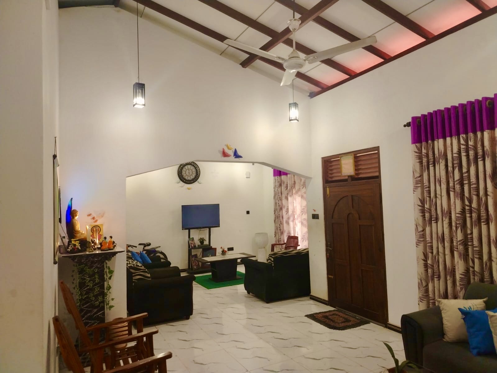 𝐓𝐰𝐨-𝐒𝐭𝐨𝐫𝐞𝐲 𝐇𝐨𝐮𝐬𝐞 𝐟𝐨𝐫 𝐒𝐚𝐥𝐞 – 𝐏𝐢𝐧𝐧𝐚𝐰𝐚𝐥𝐚, 𝐑𝐚𝐦𝐛𝐮𝐤𝐤𝐚𝐧𝐚