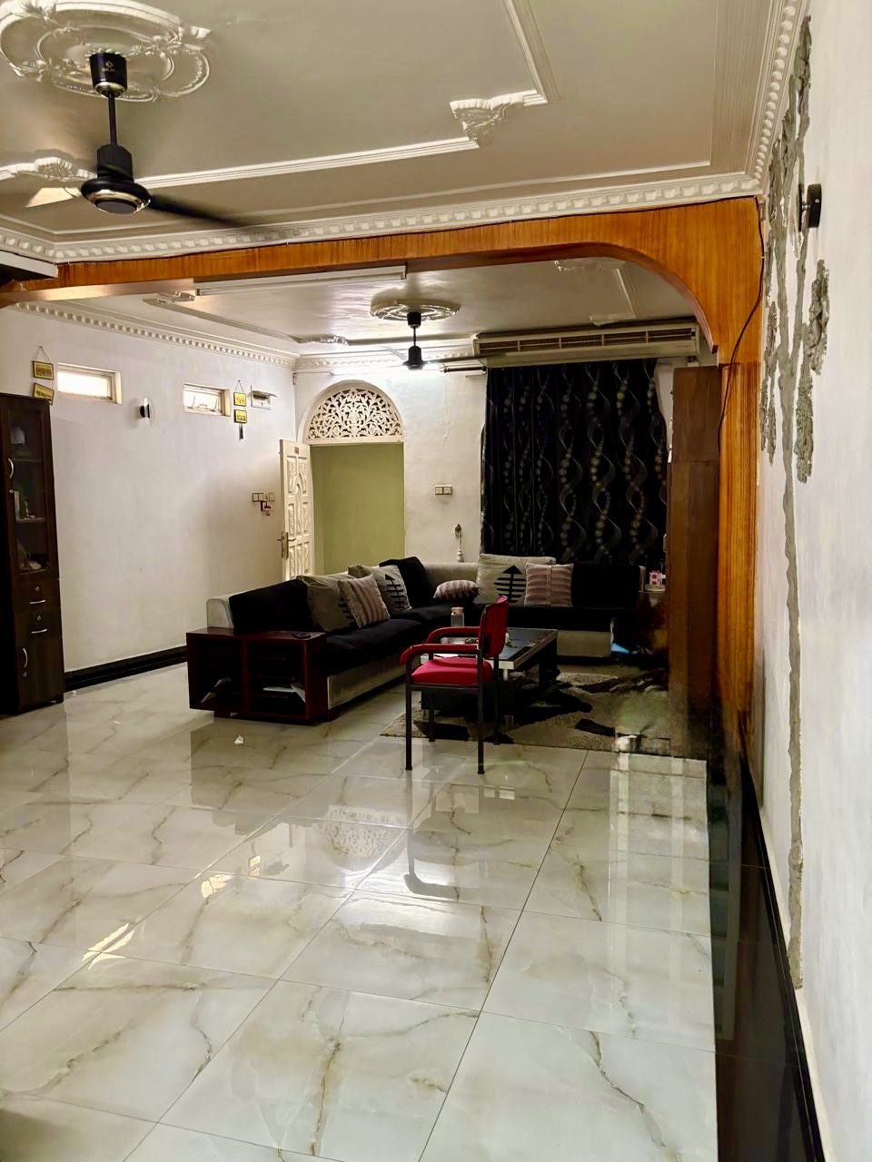 𝐓𝐖𝐎-𝐒𝐓𝐎𝐑𝐄𝐘 𝐇𝐎𝐔𝐒𝐄 𝐅𝐎𝐑 𝐒𝐀𝐋𝐄 – 𝐂𝐎𝐋𝐎𝐌𝐁𝐎 15 | 𝐅𝐀𝐑𝐌 𝐑𝐎𝐀𝐃